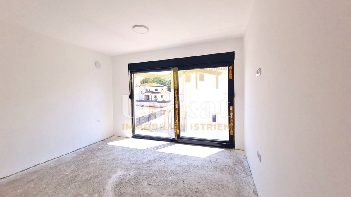 Doppia casa vicino al mare, 5 camere da letto